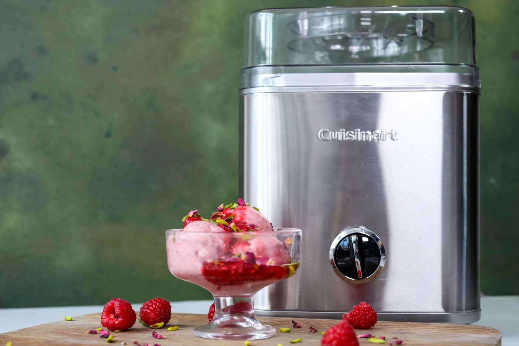 CuisinartIceCreamMaker-2-min.jpg