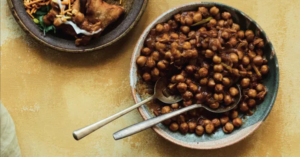 chickpea curry in a bowl